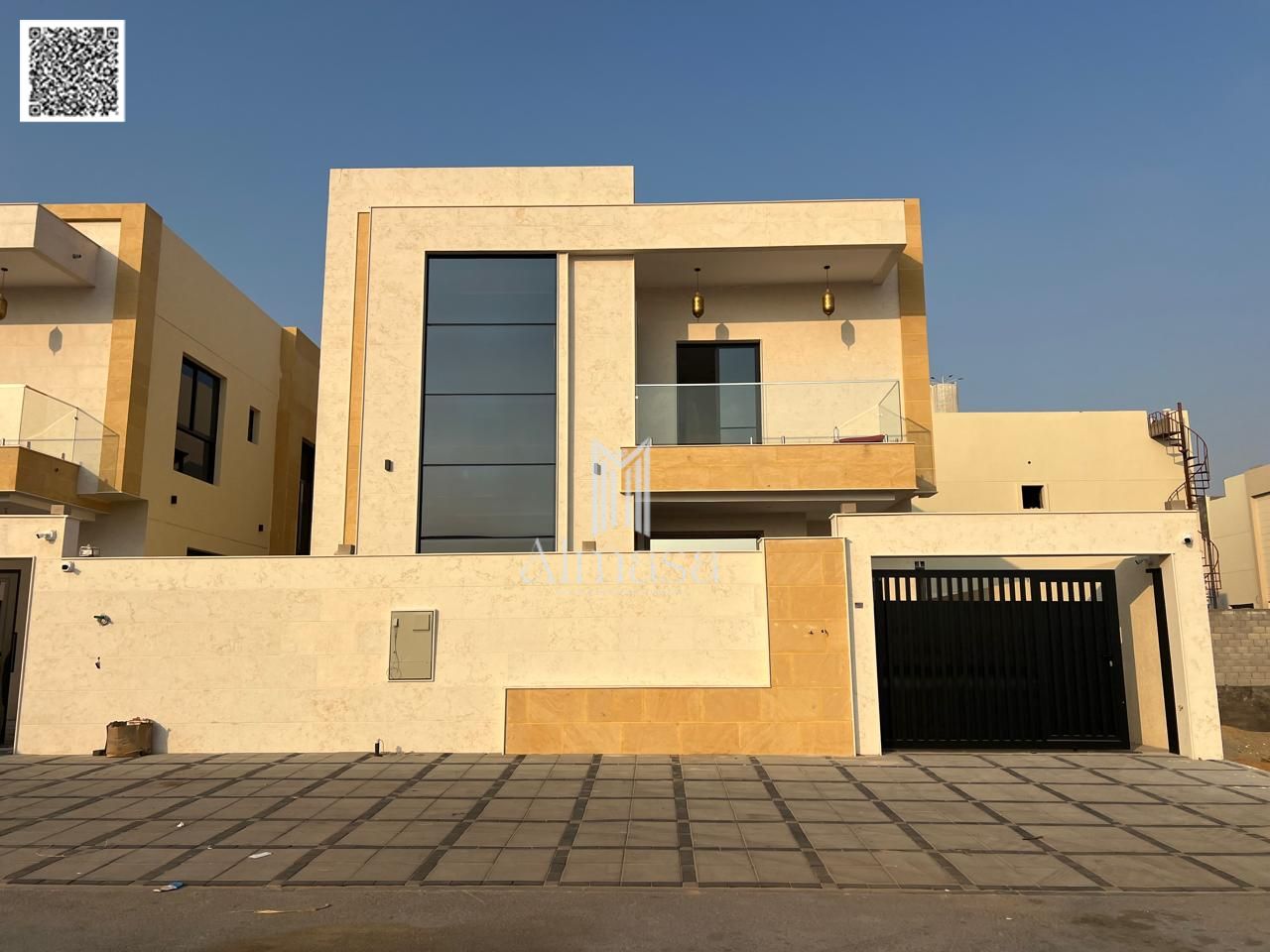 Two-story villa with European design, high-end finishing, and a large yard, at an attractive price in a prime location opposite a park.