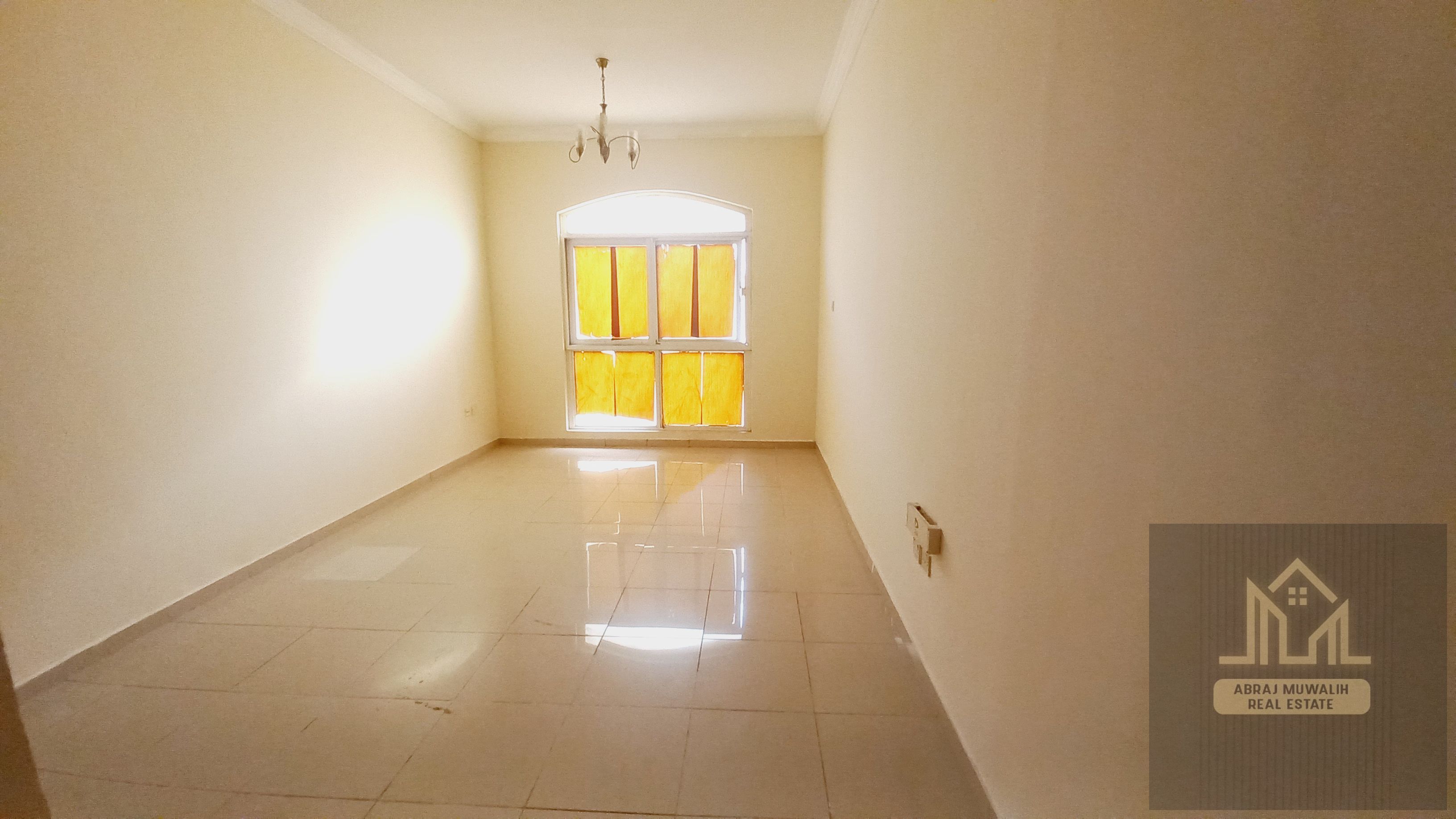 Spacious 1bhk with 2 bathrooms balcony only in 30k al mahatah park sharjah