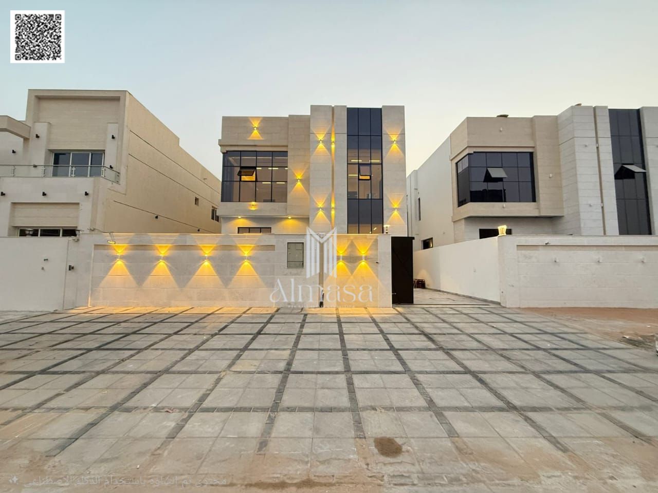 European-style villa with a swimming pool, high-end finishing, price includes registration and ownership fees, prime location close to all services.