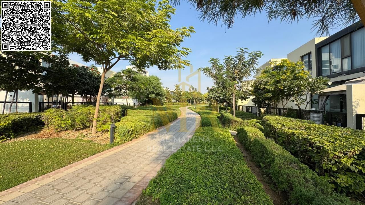 A villa in a prime location in Al Zorah, featuring 3 master bedrooms, a back garden, and a private pool. Modern design and comfortable spaces. Price i