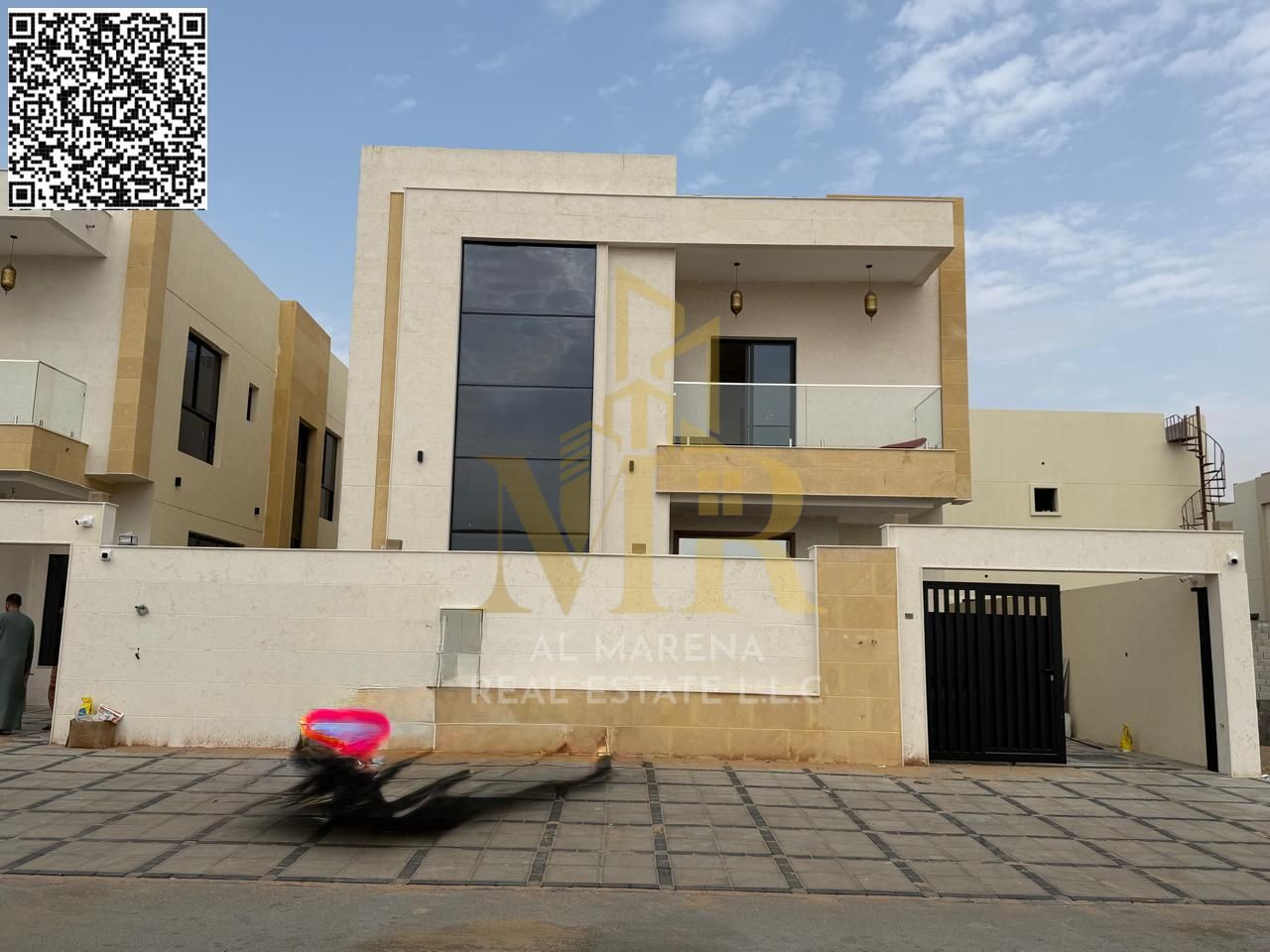 Own your dream villa and invest in a sophisticated style in a luxurious villa in the heart of Al Zahia. High-end finishing.