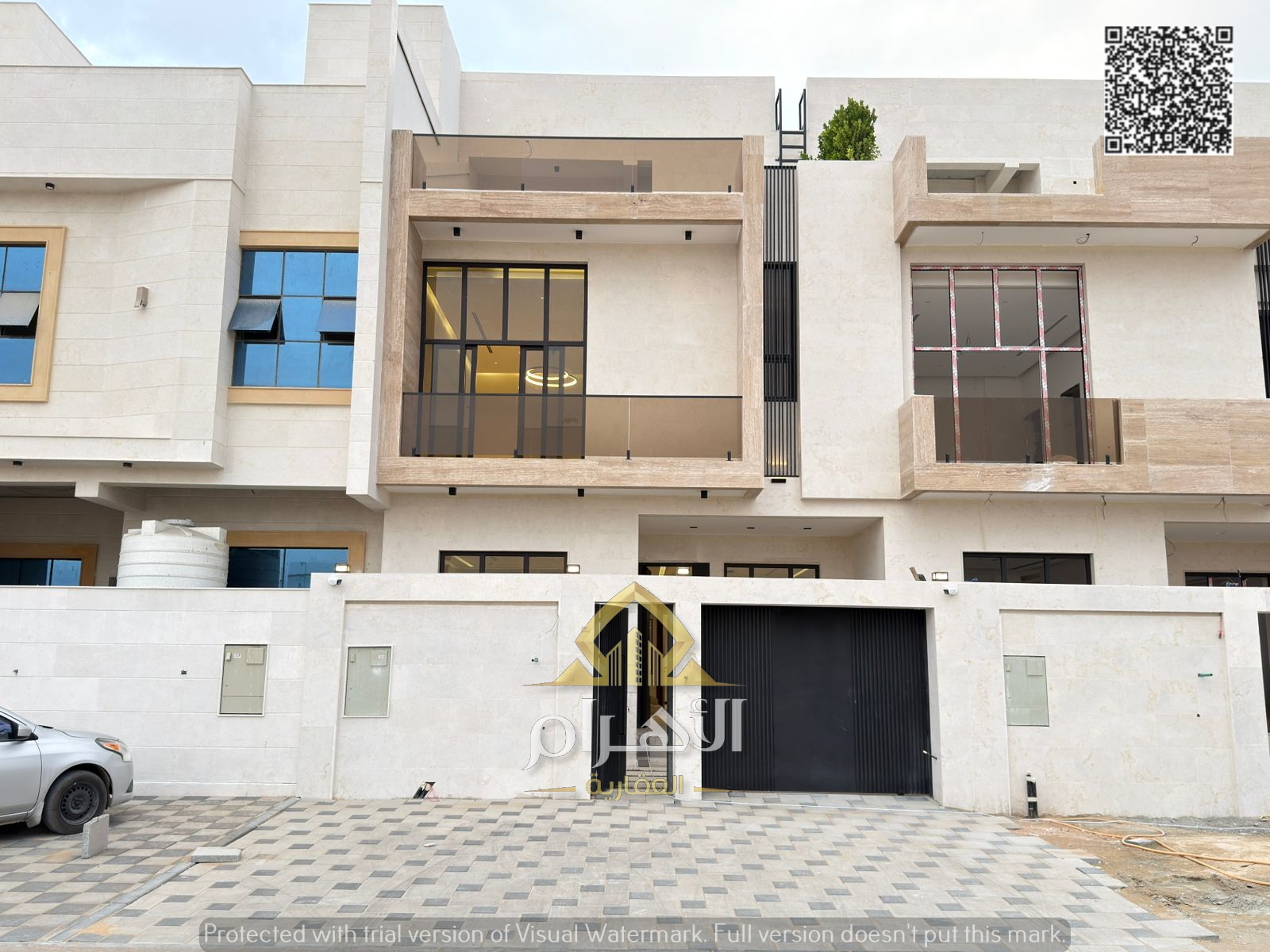 Luxury villa for sale in Al Yasmin, featuring a modern design, ready for immediate occupancy, and ideal for families in a prime location. Freehold own
