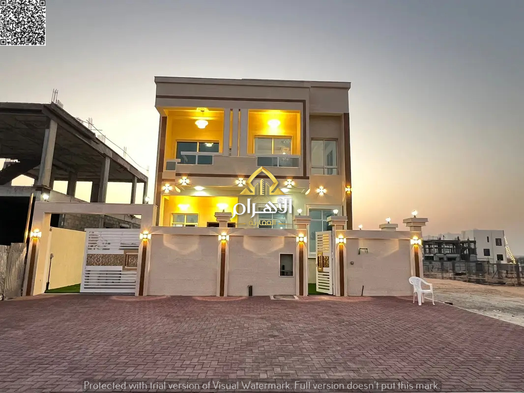 Villa for sale in Al-Haliyo 2. The villa consists of 5 master bedrooms - prime location close to services, registration and ownership fees included.
