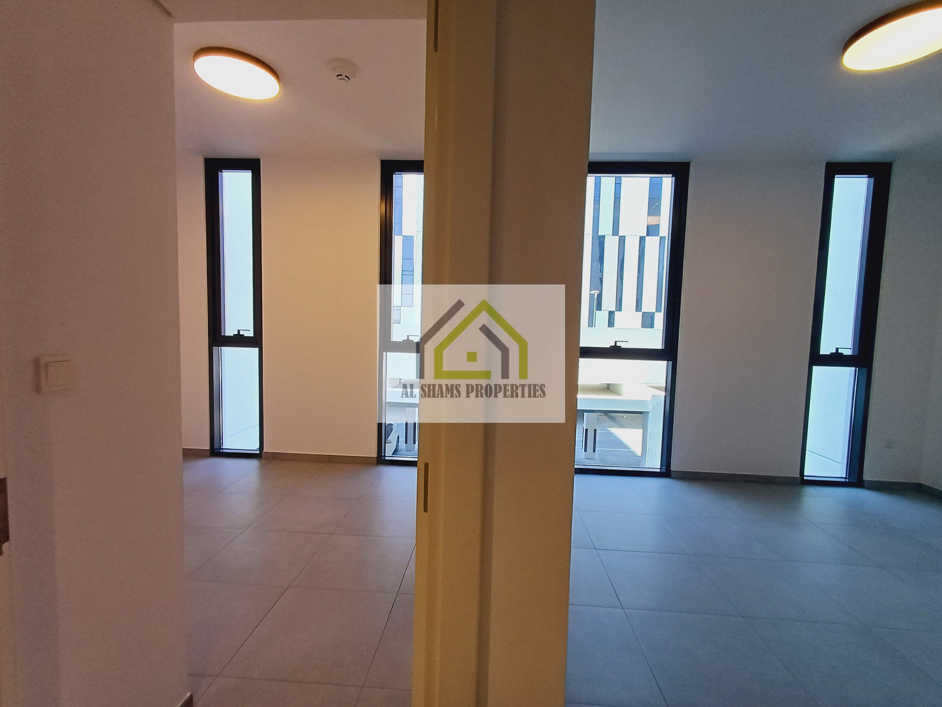 Luxury 1 Bedroom Available gym pool parking free