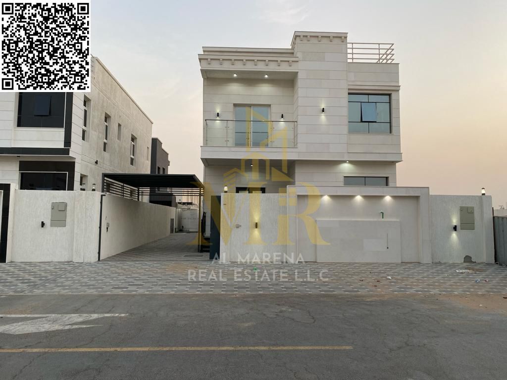 In Al Amrah, villa with 3,014 sq. ft featuring 5 master bedrooms, majlis, living room, modern kitchen with sinks. Price AED 1,450,000 negotiable. Close
