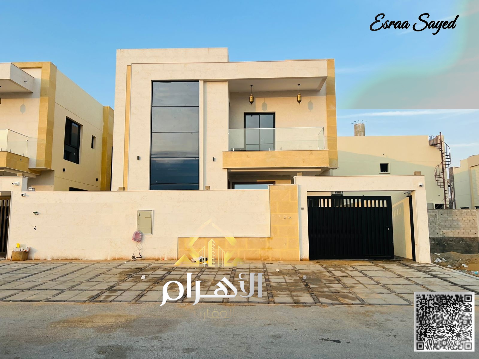 For sale: A luxurious villa near the mosque and all amenities, one of the most prestigious villas in Ajman. Super deluxe construction and finishing