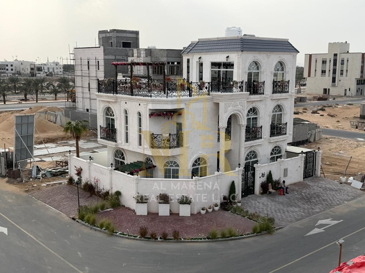 Luxury villa for sale in Al Bahia. Two floors with a rooftop terrace and private pool. Ready for immediate occupancy and in a prime location. Freehold