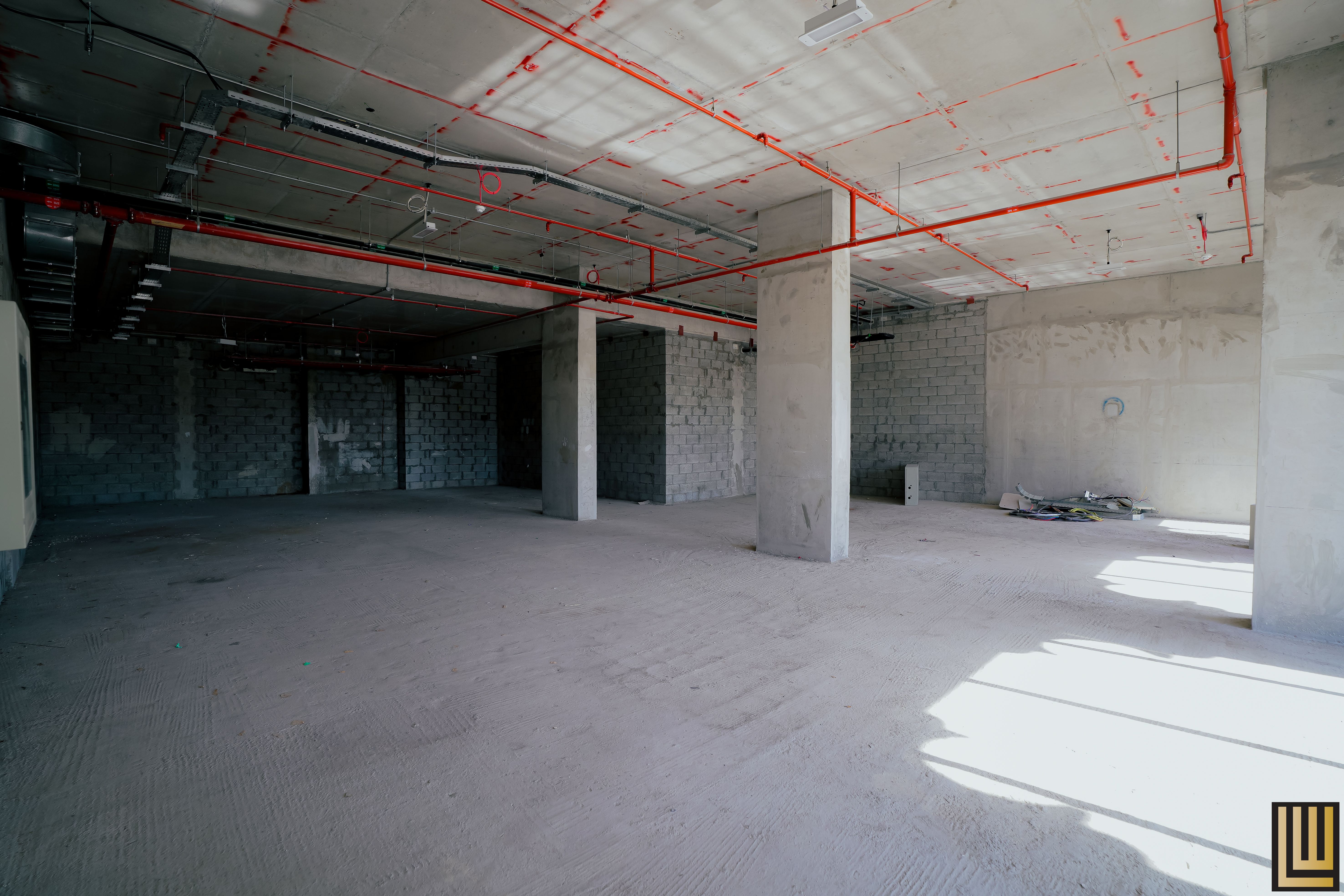 Brand New Shell & Core Shop | Jumeirah Beach Road | Umm Suqeim 1