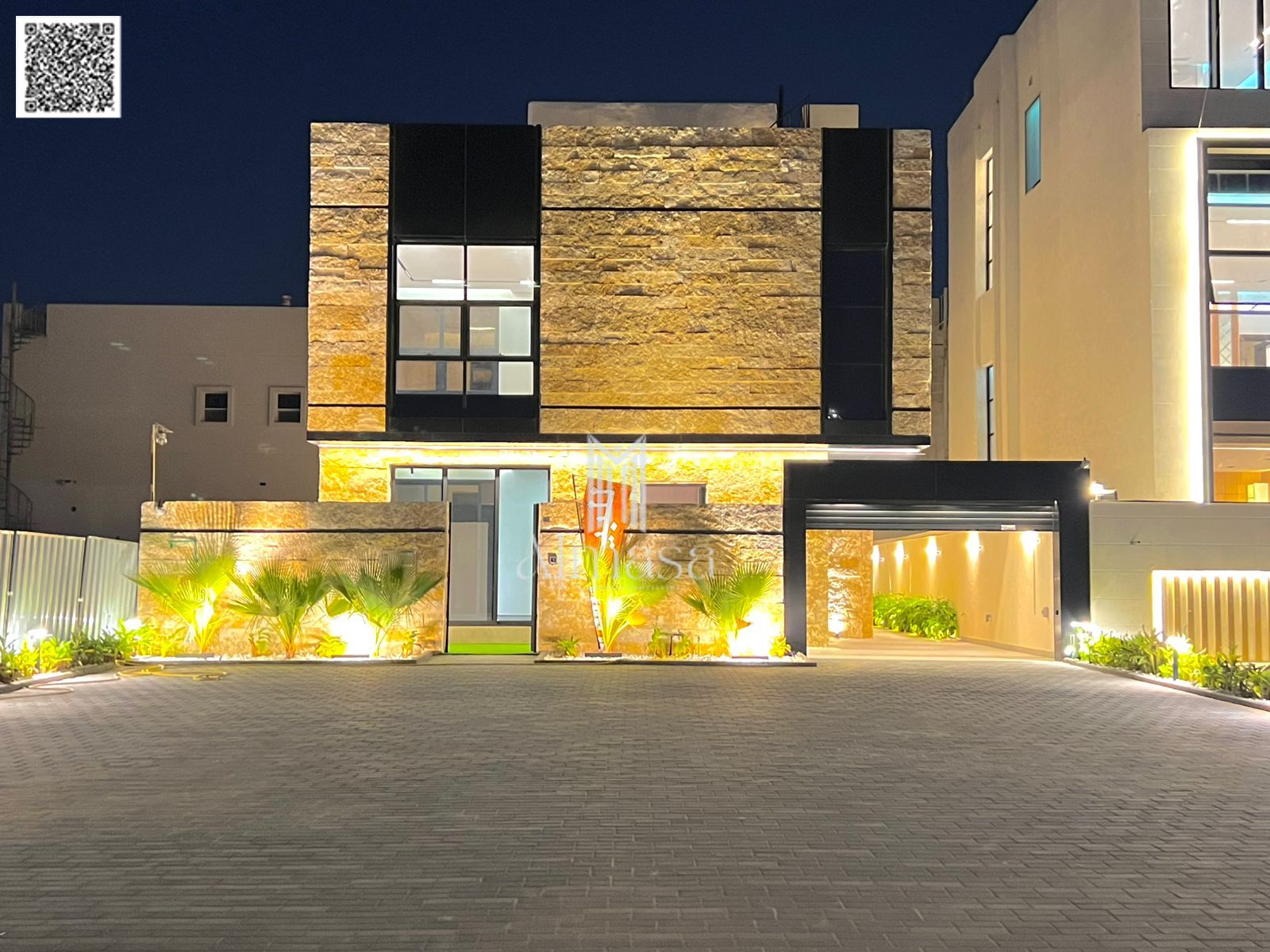 Own a villa with a European design and very high-end finishing, featuring 6 master bedrooms, a swimming pool, and a 20-meter front setback. Seize