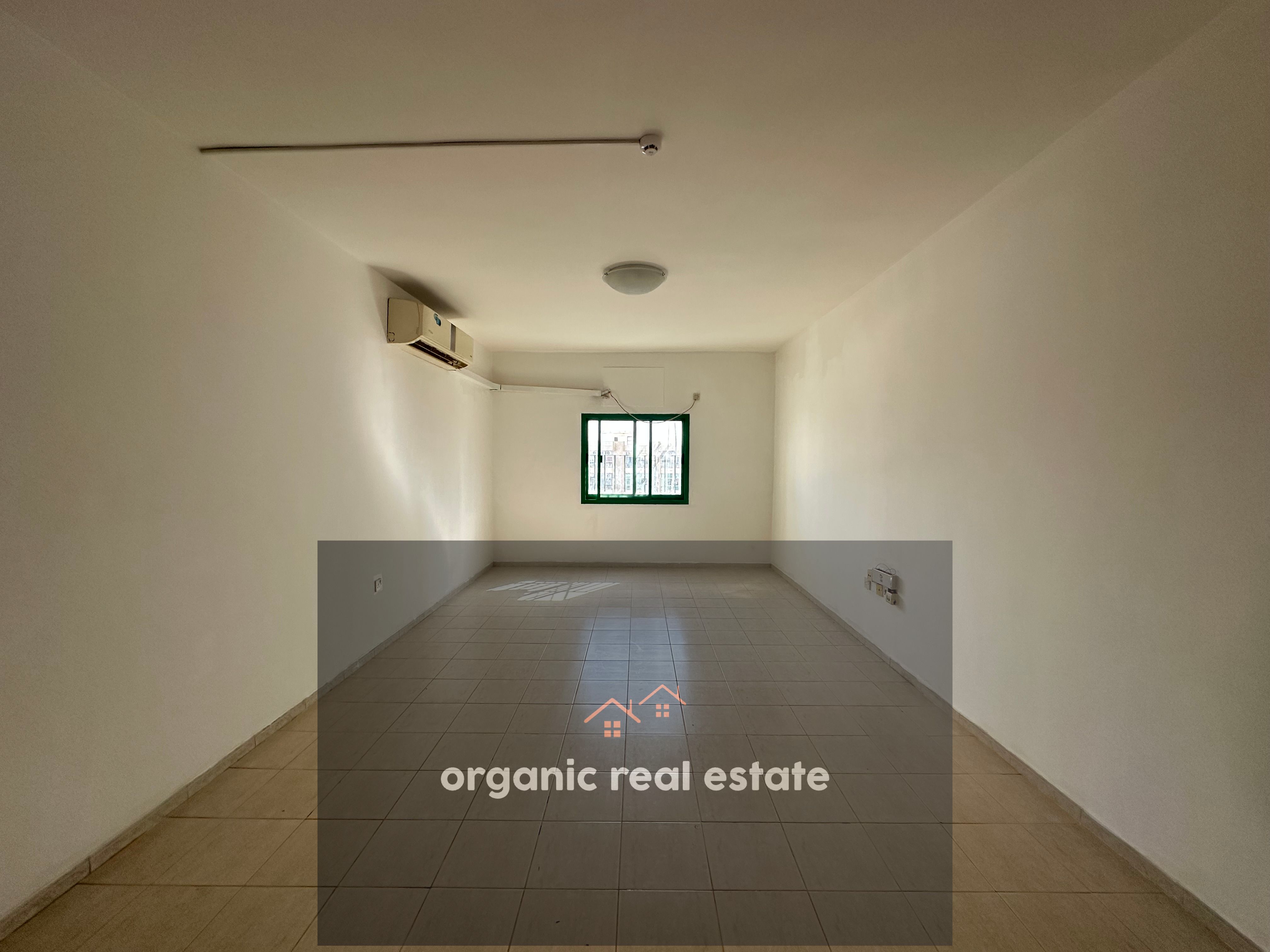 Split Ac 2bhk with two balcony