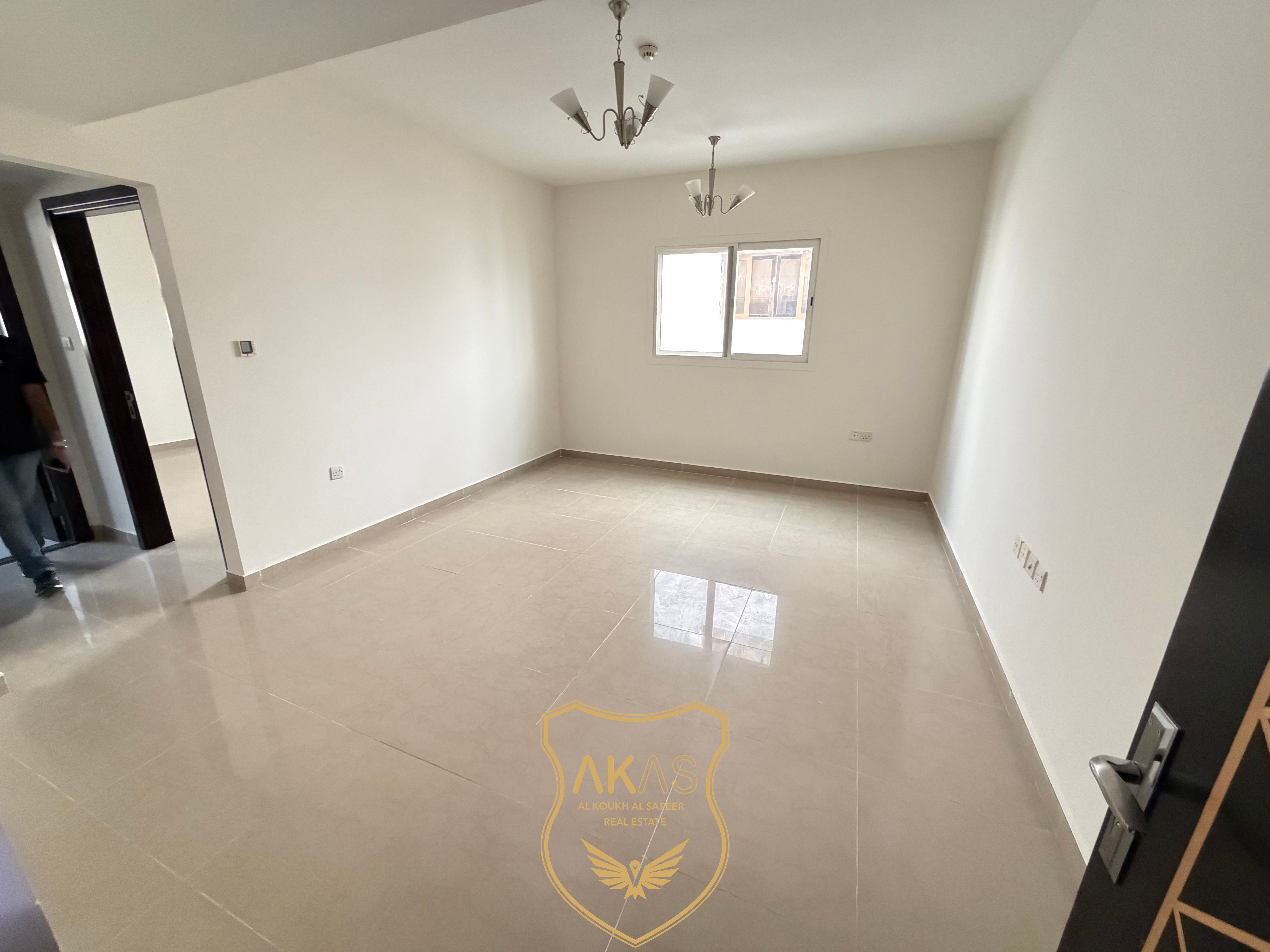 Modern, Like-New 1 BHK Apartment for Family