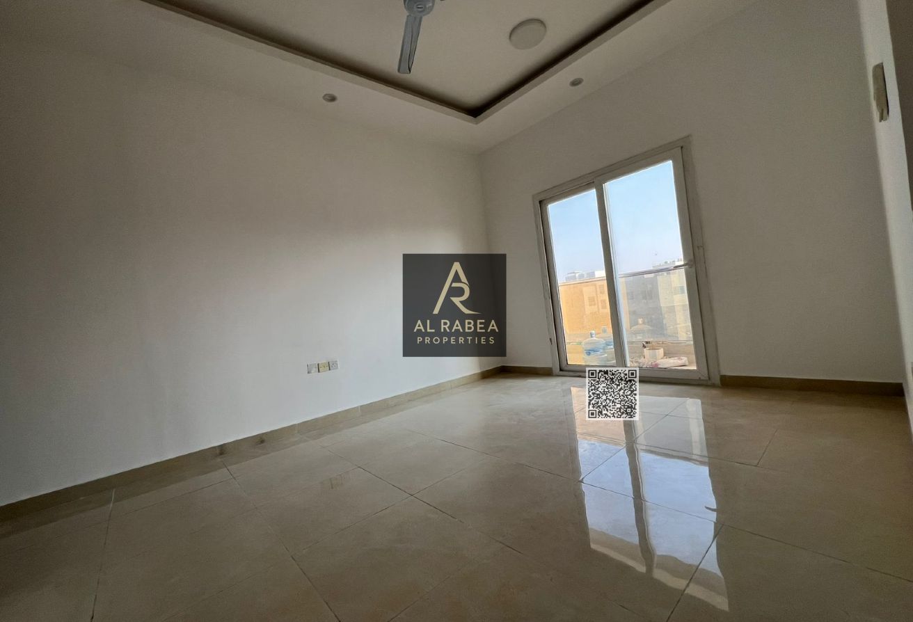 Luxurious finishes - Prime strategic location - Second occupant - Easy access to Dubai
