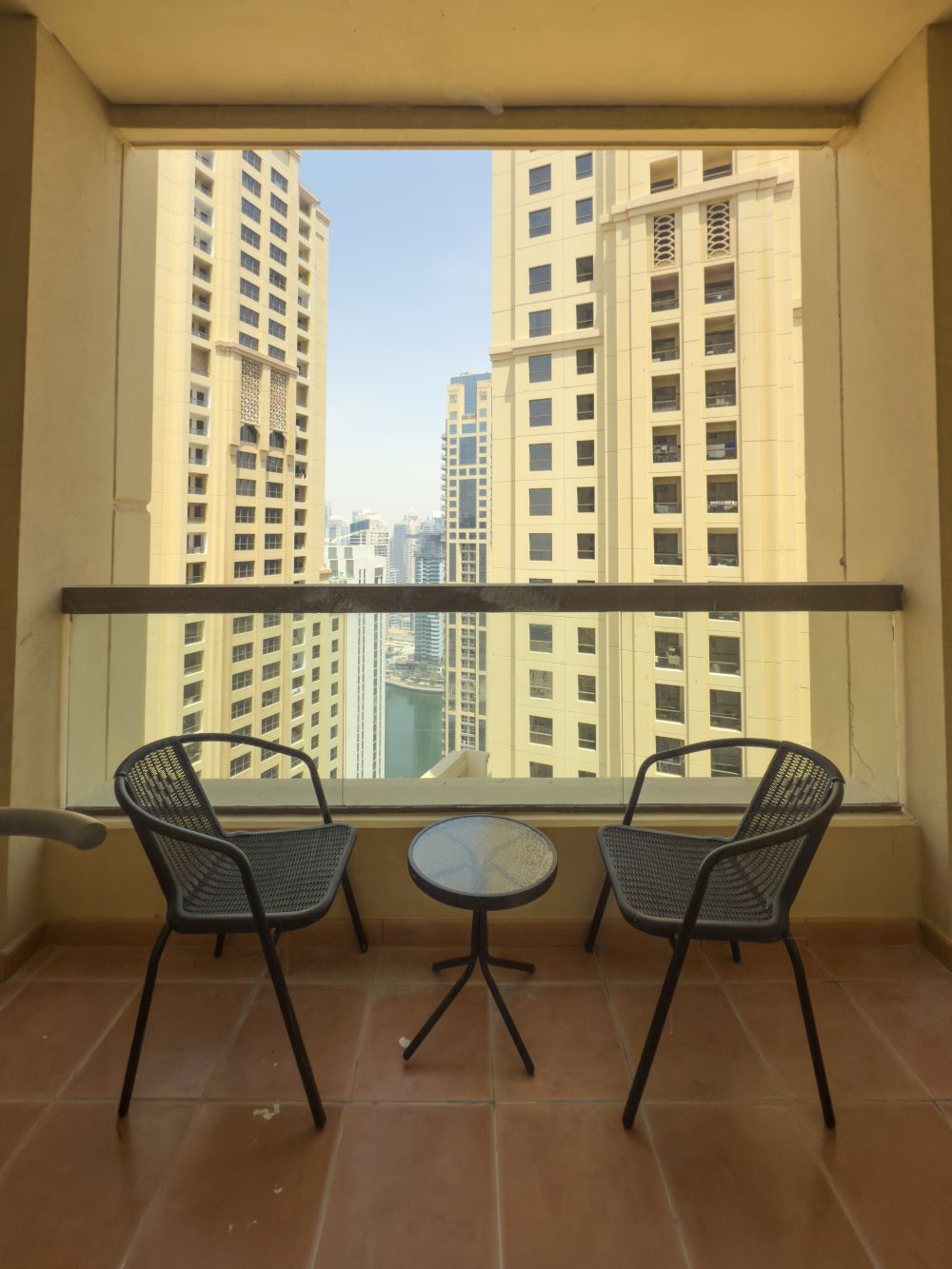 Jacuzzi Dreams 1 BR in JBR