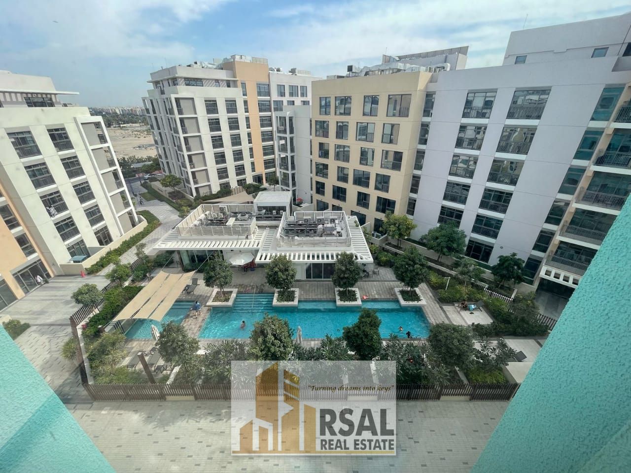 Upgrade Your Living Standed Luxury Big Studio Pool View 4 Cheques Payment Free GYM & Pool