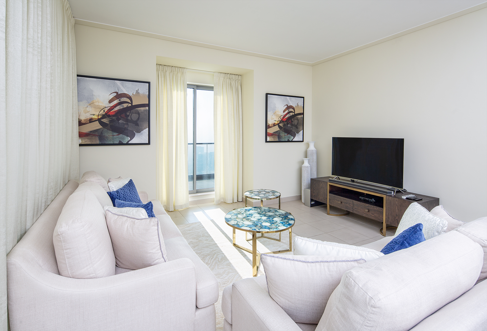 Fantastic Burj Khalifa View From This Fancy Condo