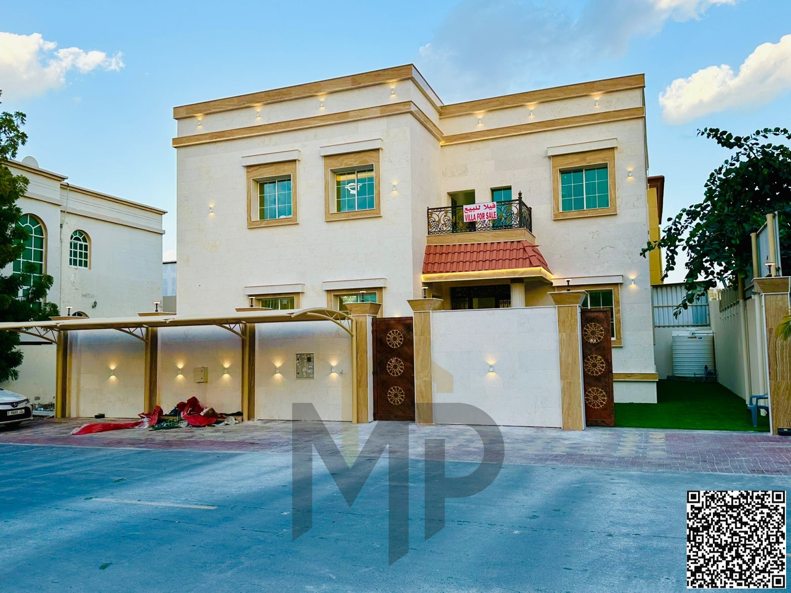 Your chance now to own a villa fully equipped with air conditioning, water, and electricity. Modern design, ready to move in, and located opposite a m