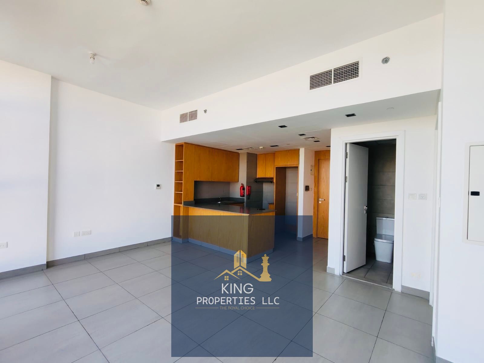 Spacious 2 bhk for rent Al mamsha Sharjah