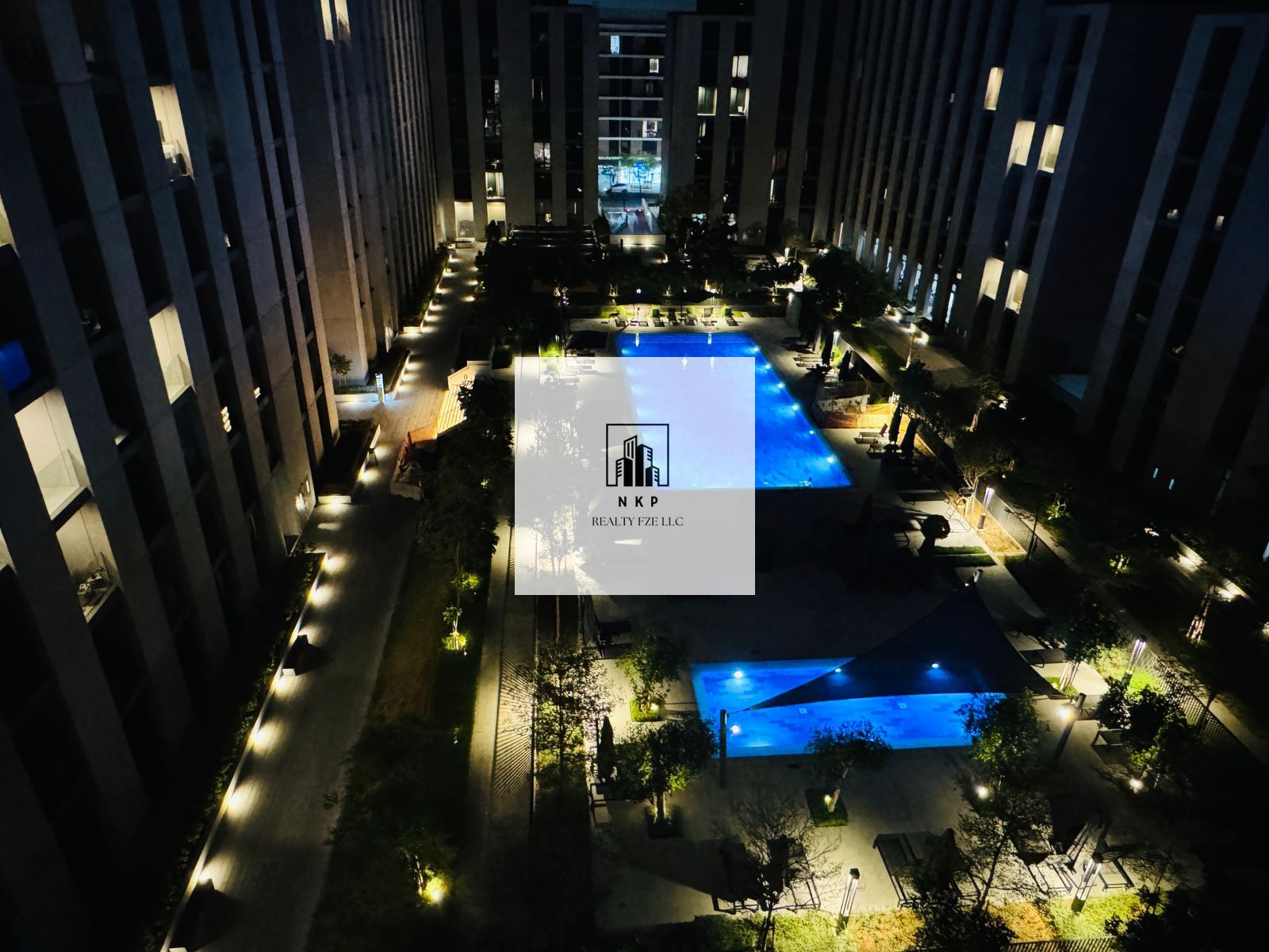 Spacious luxurious brand new 1bhk apartment with balcony 2 bathroom swimming pool view
