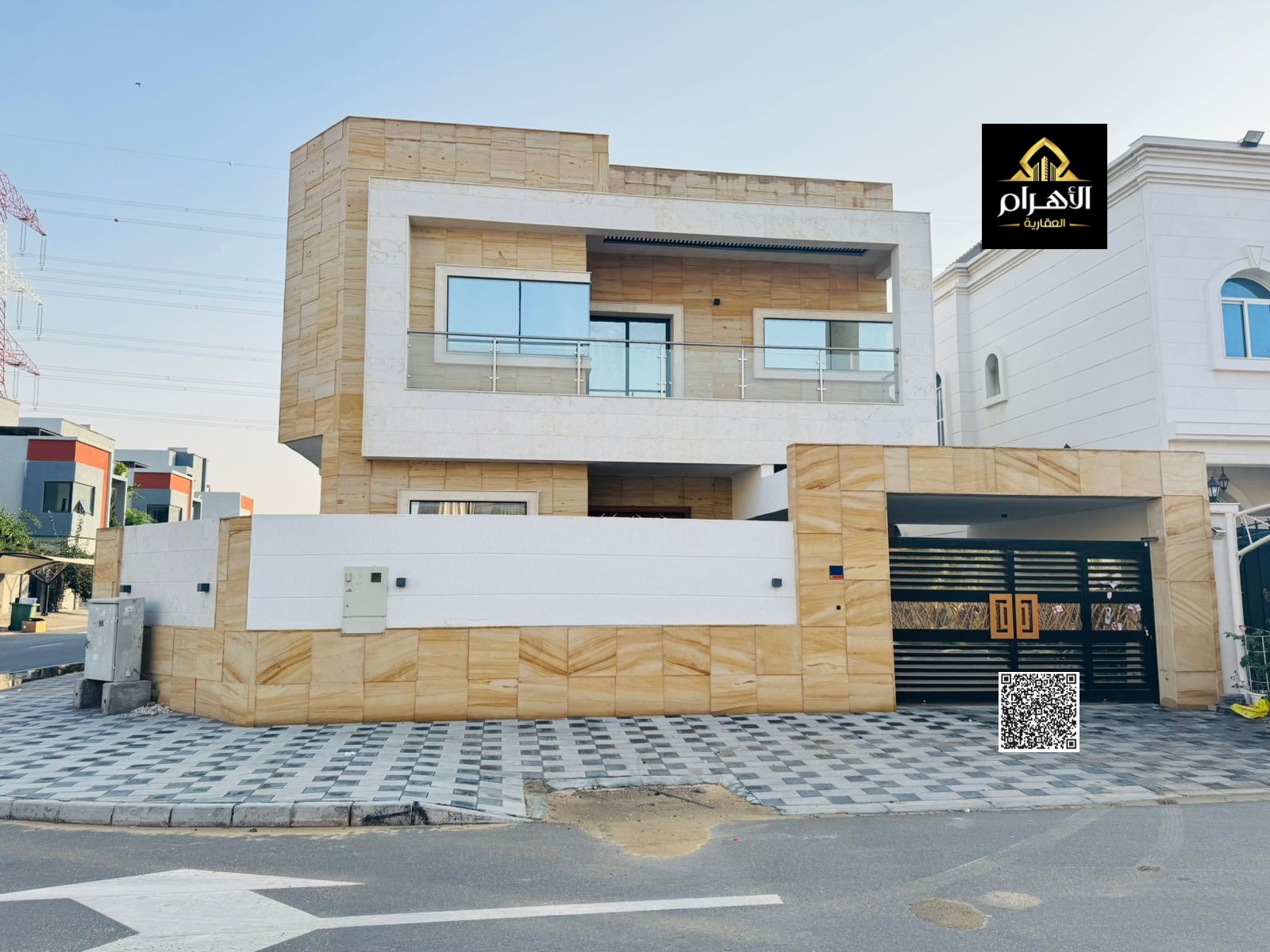 Freehold villa for sale, 5 master bedrooms, near Sheikh Mohammed Bin Zayed Road, prime family location