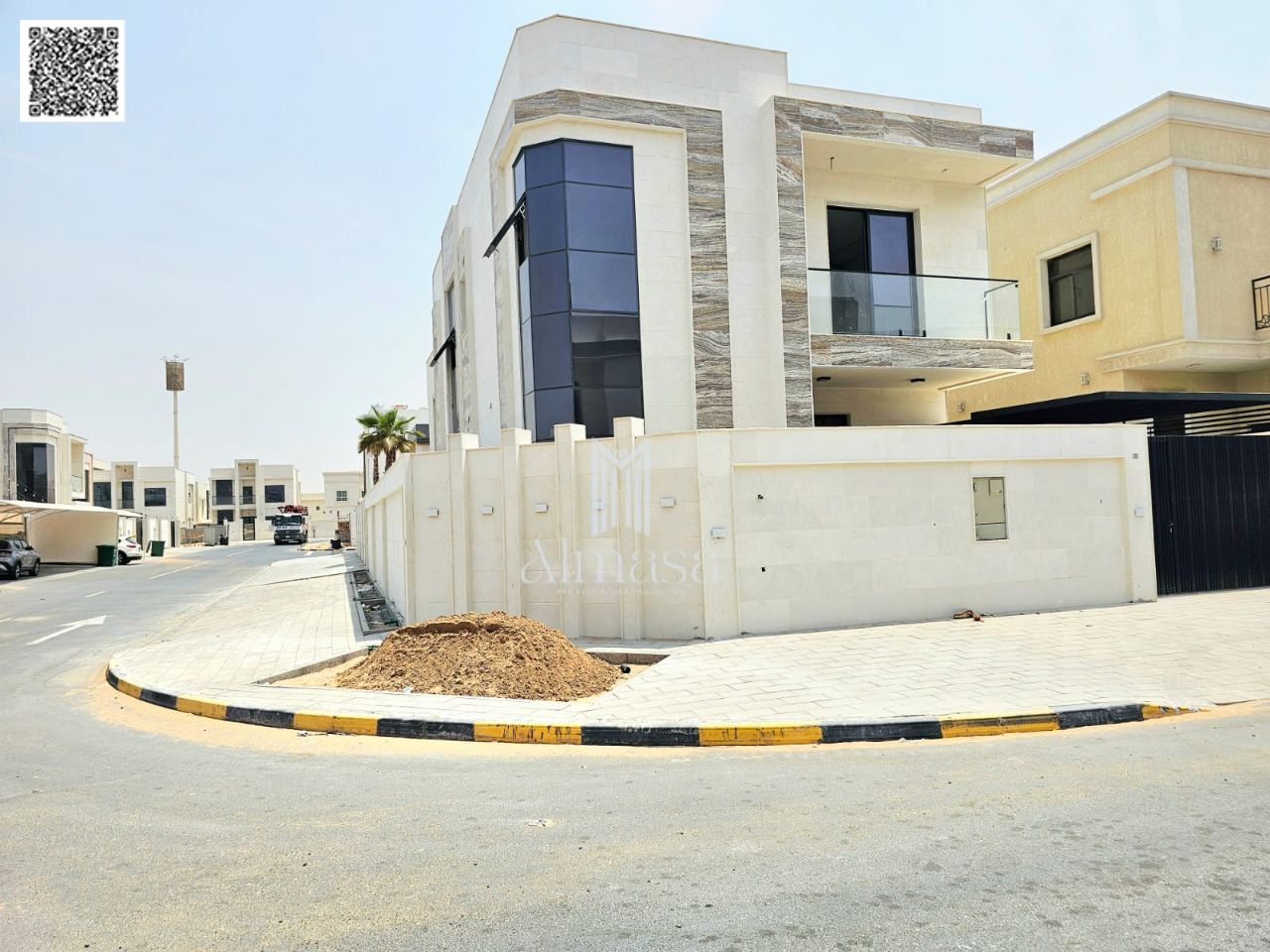 Own a modern villa with a personal finish, close to Sharjah and Dubai.