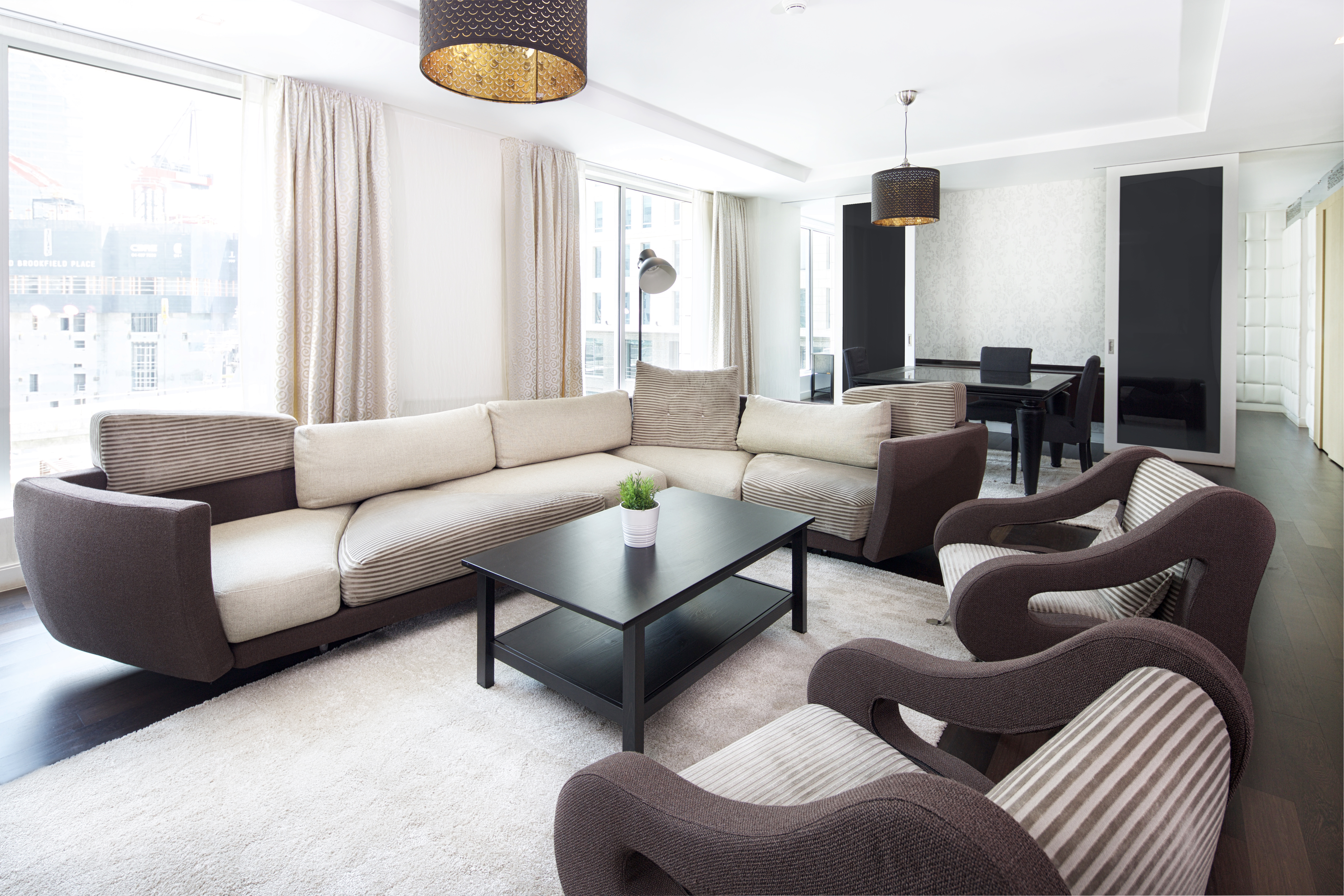 Contemporary Apartment In the Heart of DIFC