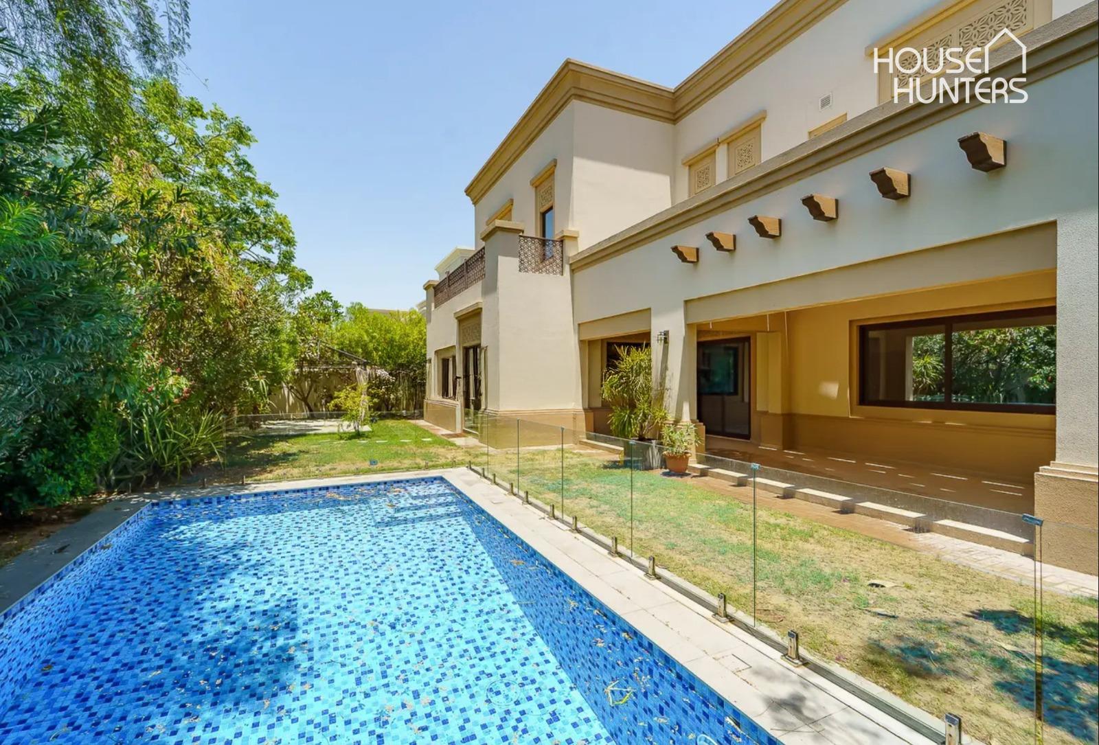 SINGLE ROW | PRIVATE POOL | VACANT | HUGE LAYOUT