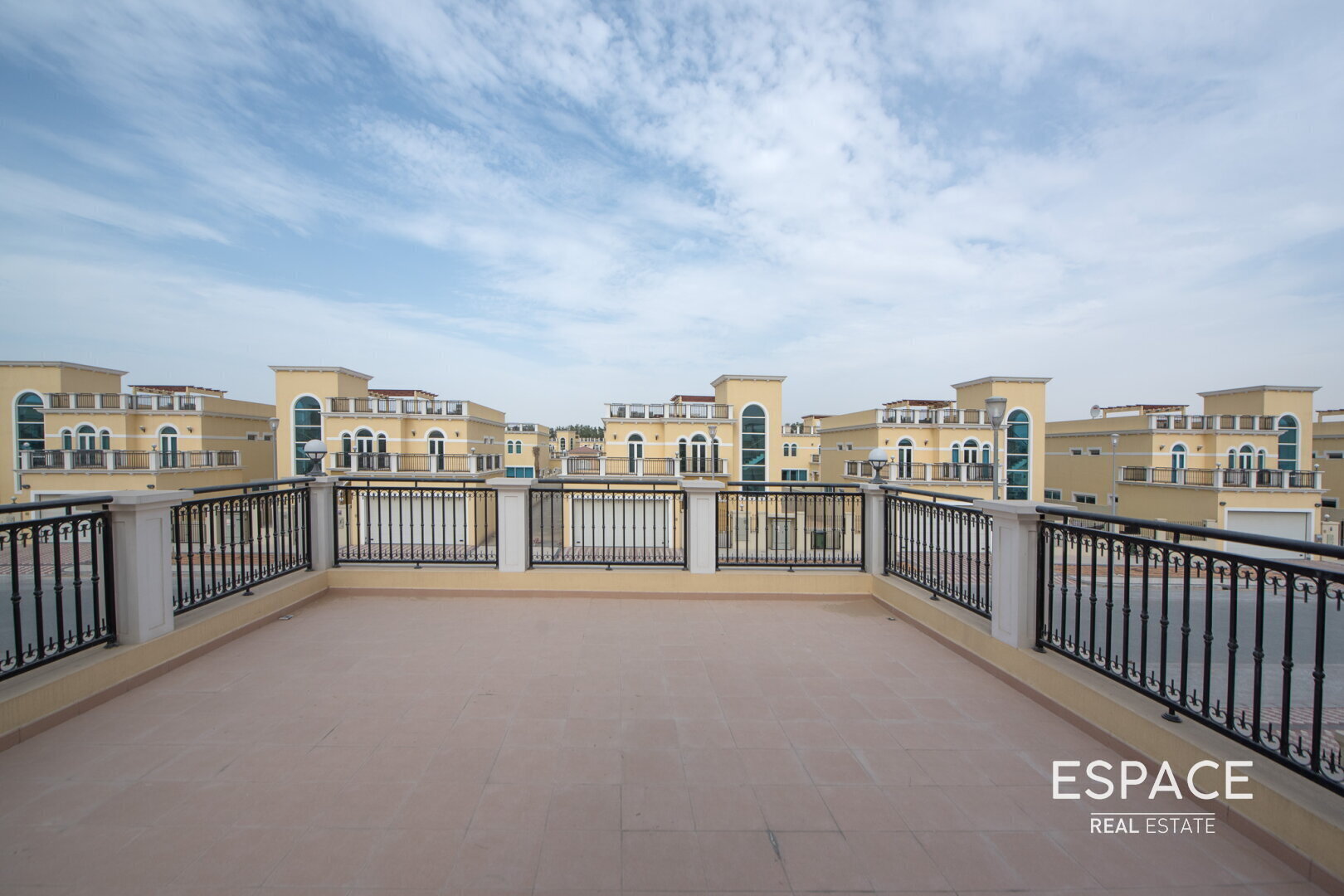 Big Plot-Quiet District-Well Maintained