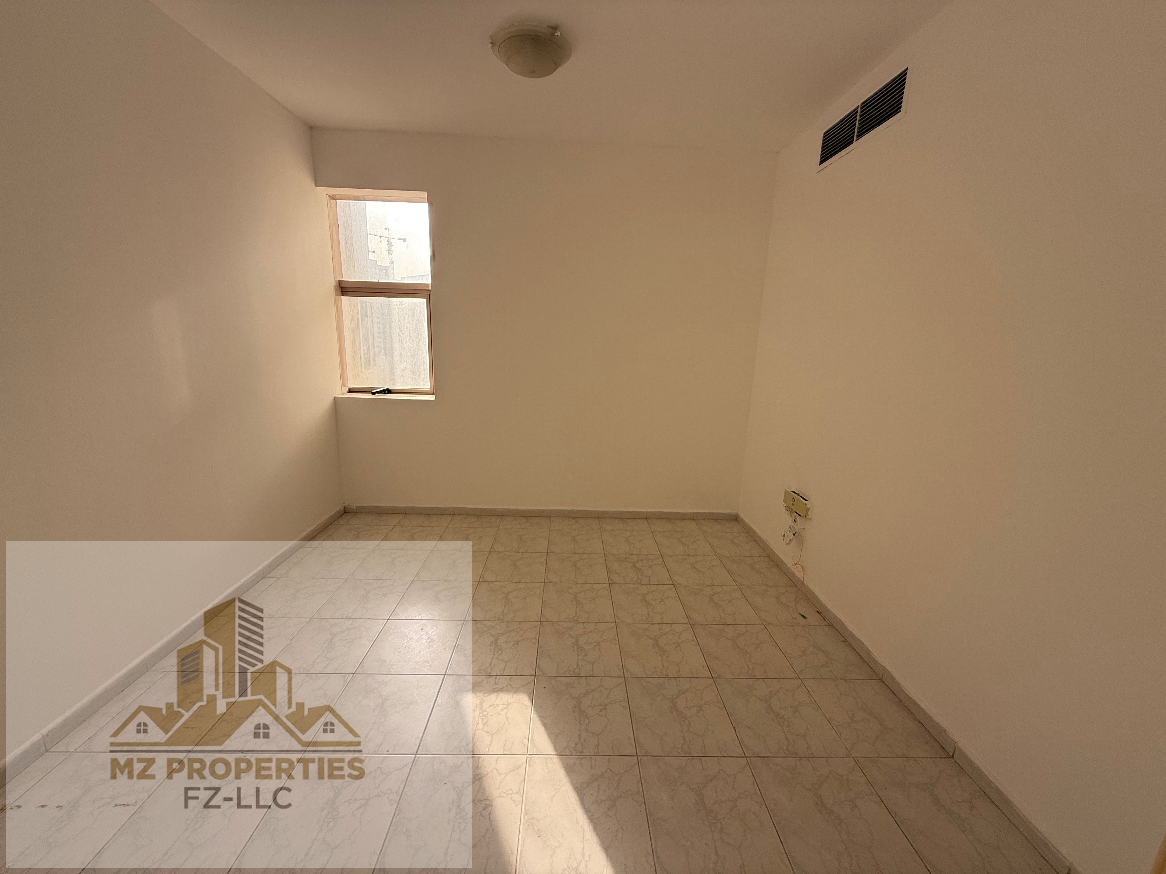 MARVELOUS OFFER !! BEAUTIFUL 1BHK FAMILY BUILDING ! IDEAL LOCATION !! JUST 26,999