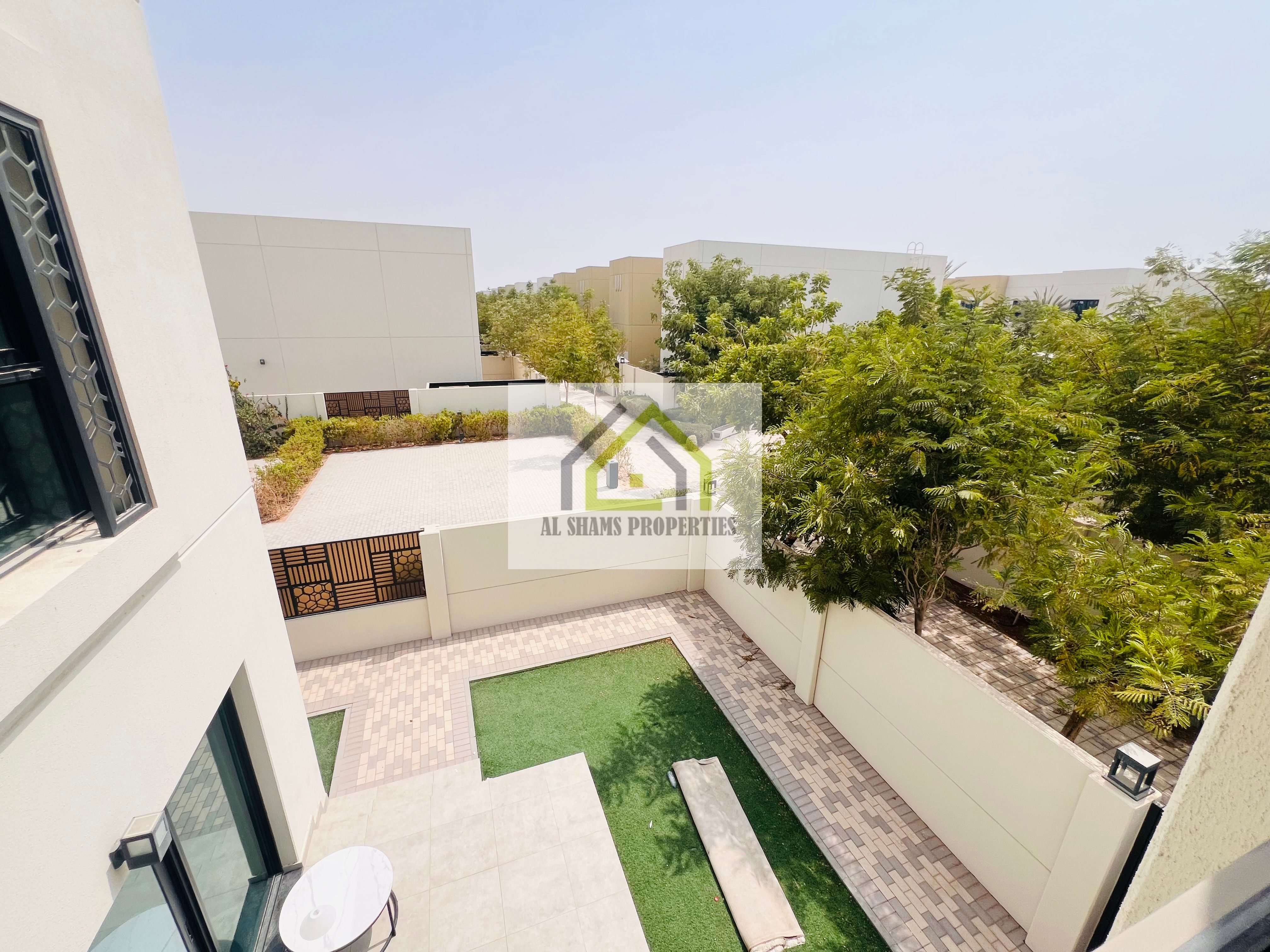 Corner 4Bed Ready To Move | Maid Room + 2 Parking | 140k
