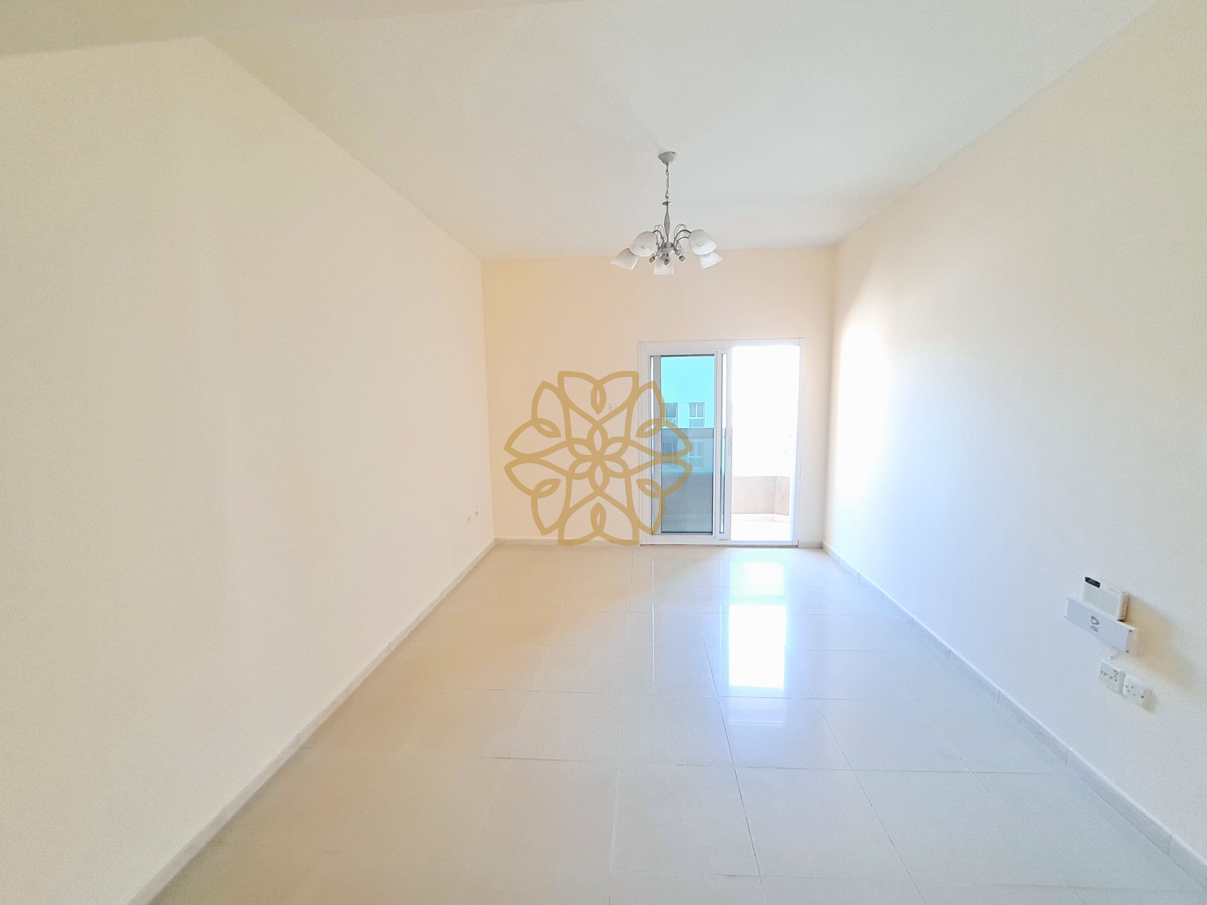 Big 1BHK No Deposit Balcony In Al Taawun