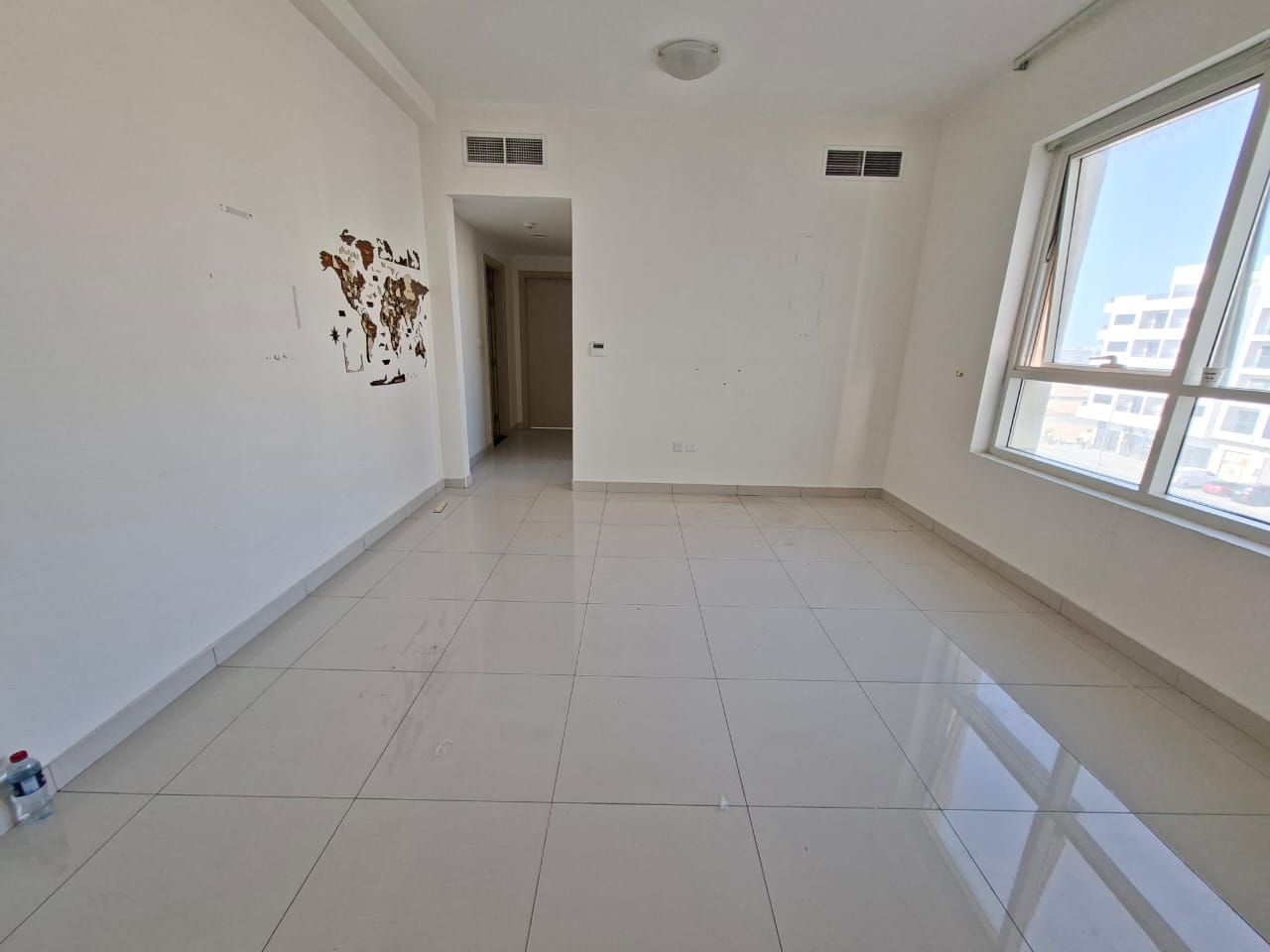 Lxury and Like Brand new apartment prim location aljada out sid
