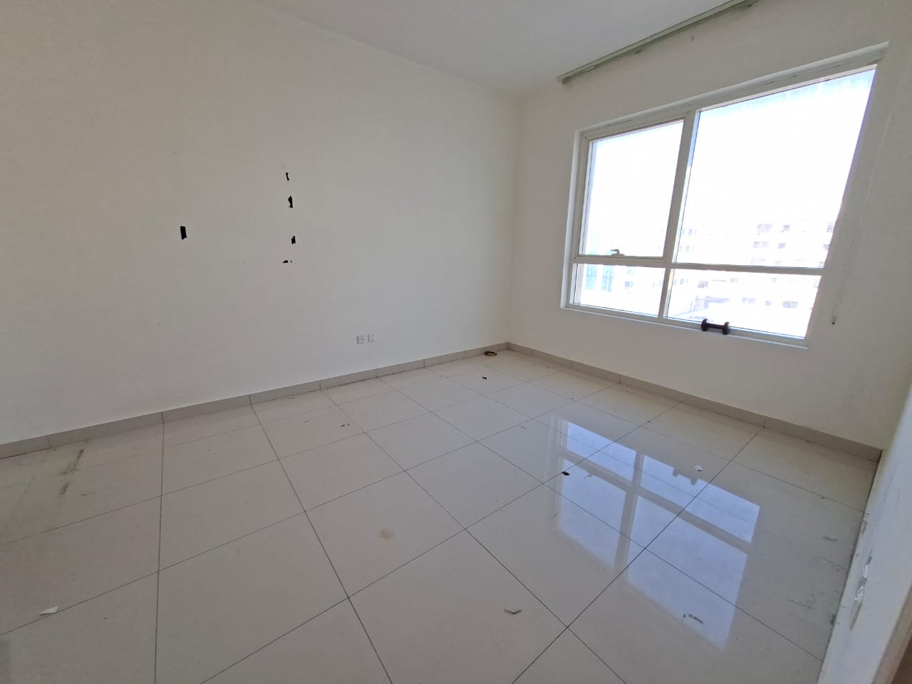 Lxury and Like Brand new building in Al jada out sid 1bhk 1wachroom