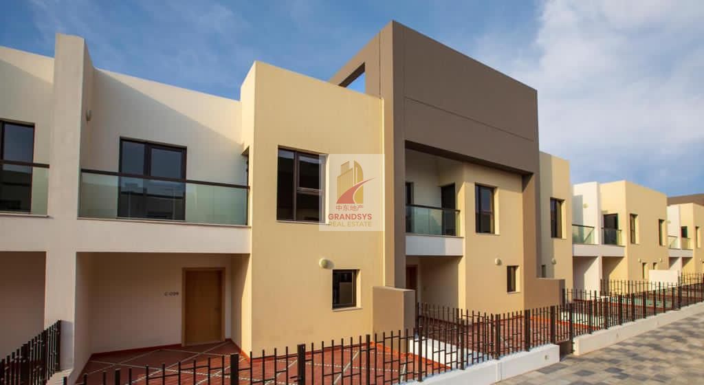 DUPLEX ll 3BR l| ONE PAYMENT