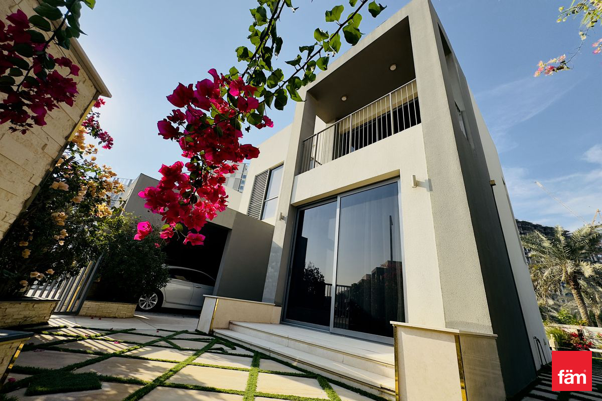 Exceptional Big | Corner Unit | Upgraded