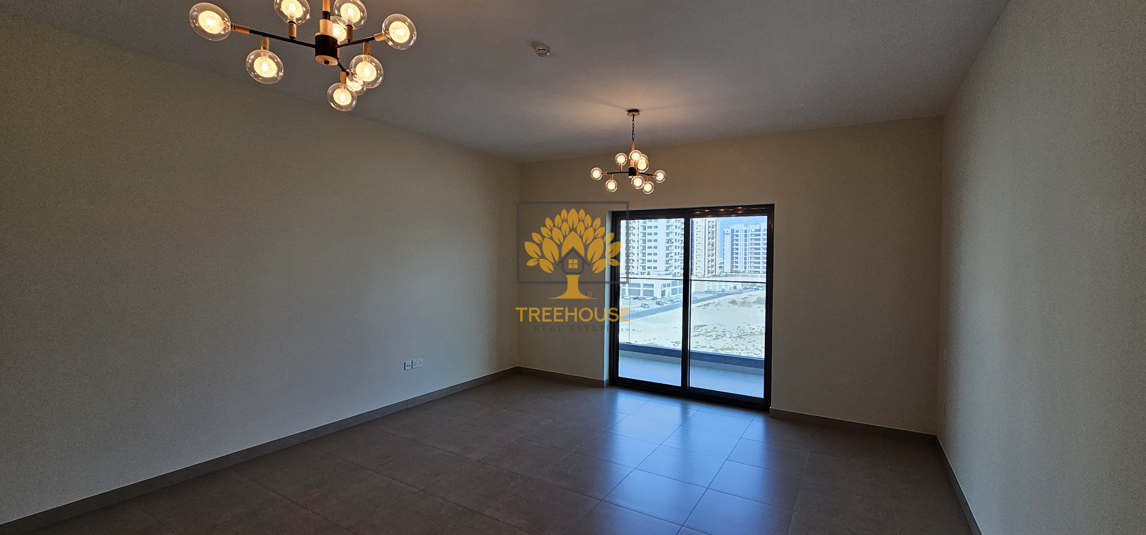 STUNNING | SPACIOUS APARTMENT | UNFURNISHED
