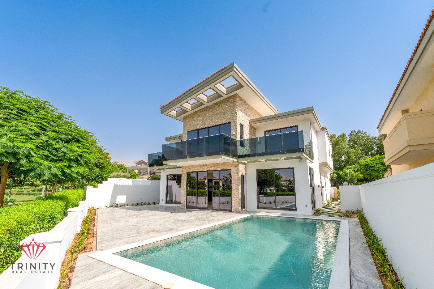 Luxury 7 bed | Brand New | Best View