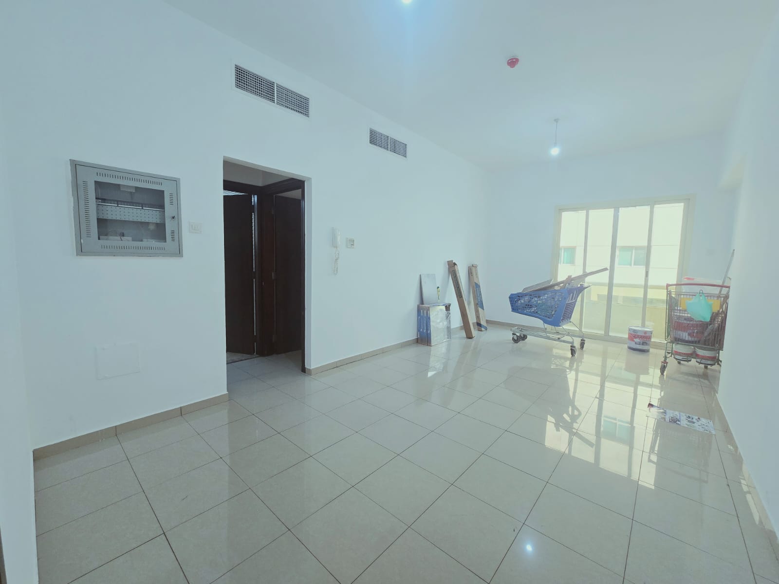Elegant 1Bhk Apt Family Bld Gym Prime Location Pool Maintenance Free