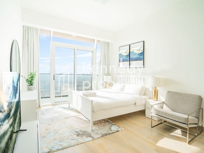 Stunning Studio | High Floor | Skyline Views
