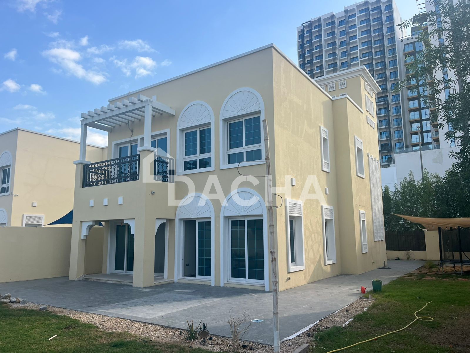 Available Now | Large Plot | Great condition
