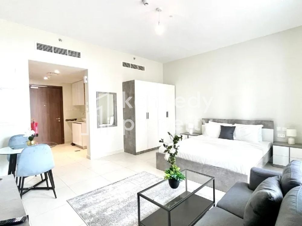 Elegant Furnishing | Bright Unit | Spacious Studio