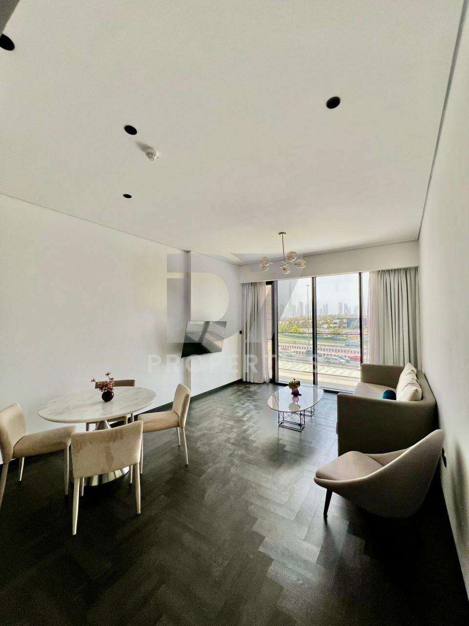 FULLY FURNISHED | SPACIOUS | CITY VIEW