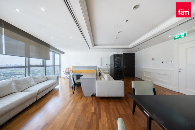 Vacant | Bright | Furnished | Community Expert