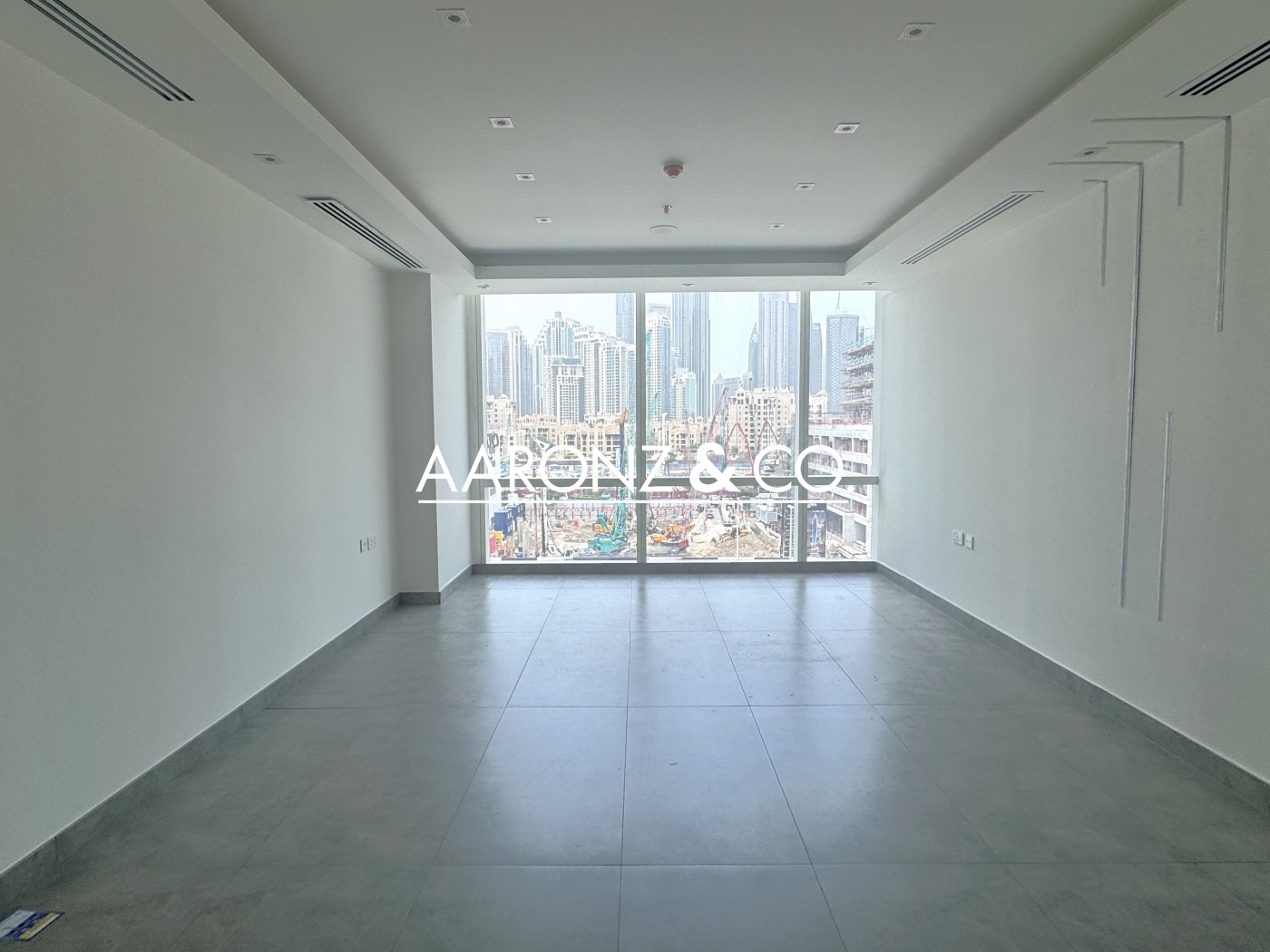 Fully fitted office| Prime Location | Less Traffic