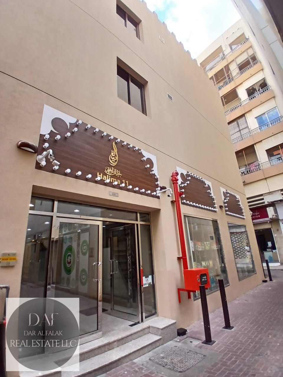 FREE 1 MONTH RENT OFFICE / STORAGE USE AVAILABLE IN BUR DUBAI TOWARDS CREEK BEHIND TANISH JEWELLERY AND DIAMOND NEAR EMIRATES NBD BANK