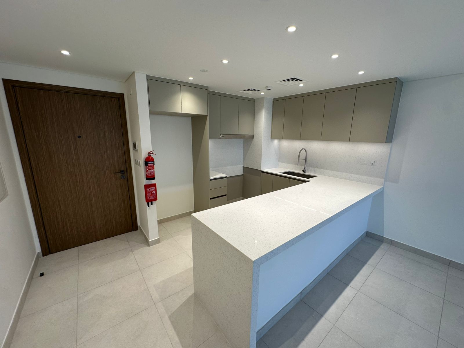 Spacious Unit I Unfurnished I Brand New