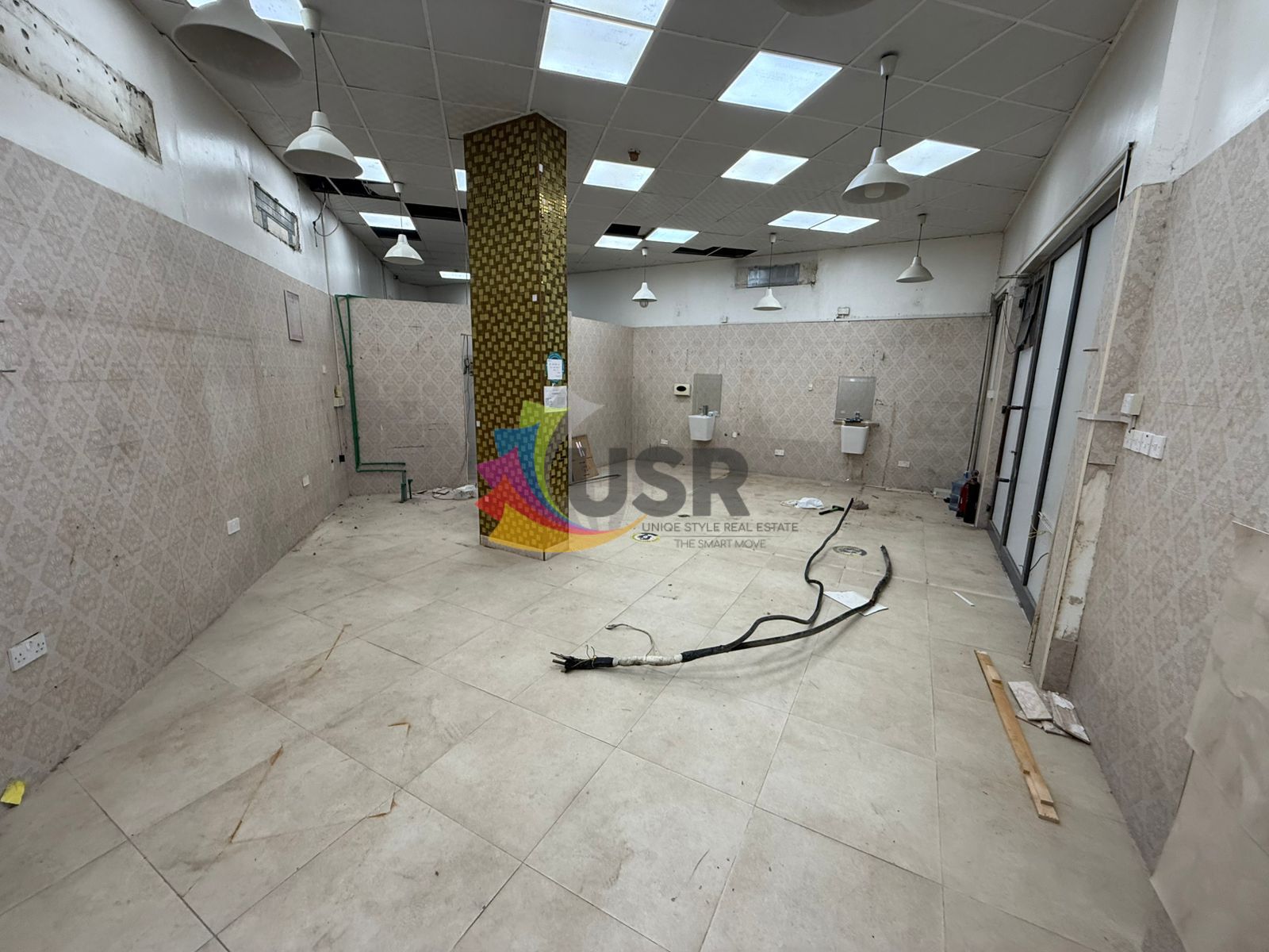 IDEAL FOR BEAUTY SALON/AUTOPARTS/GEN. TRADING | ROAD FACING FOR 125K