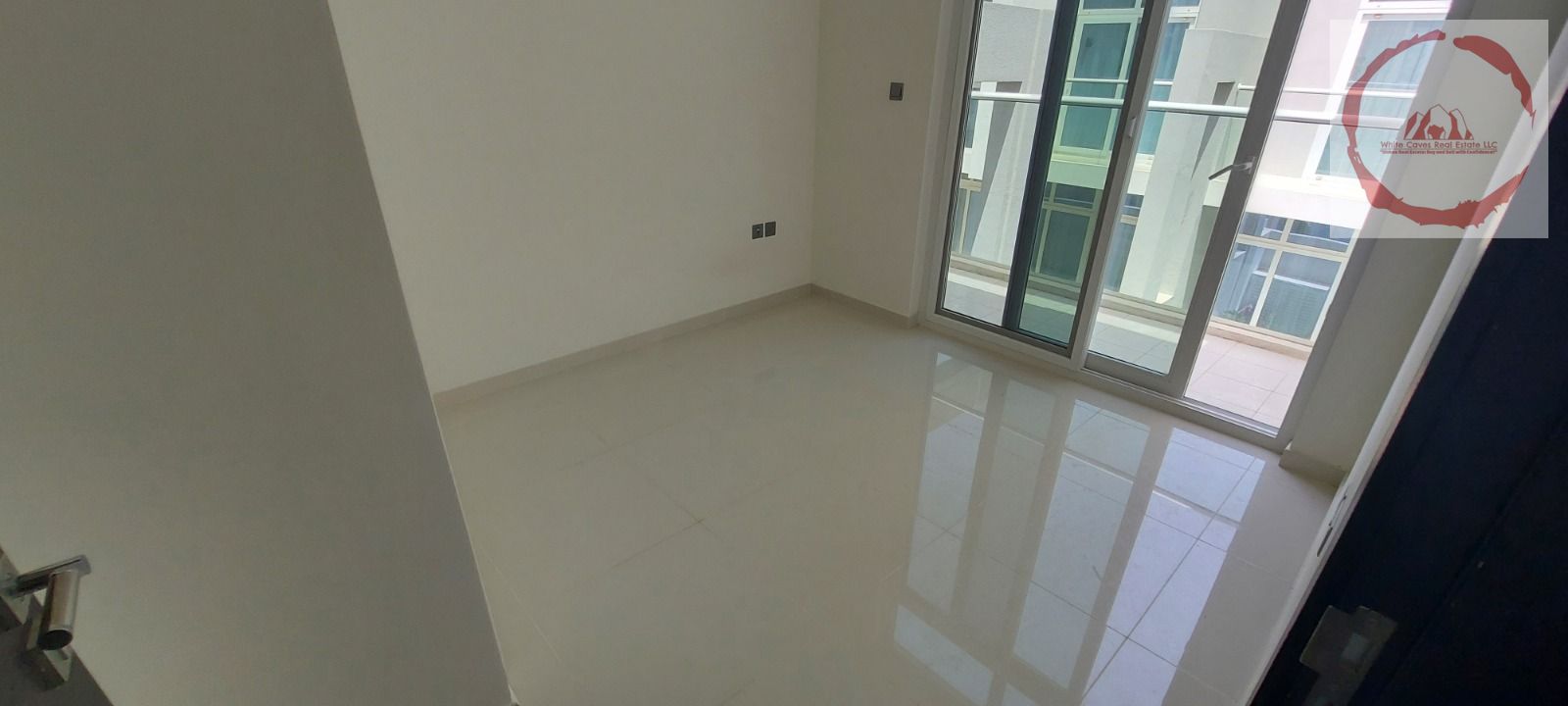 Stylish 3BR Townhouse | Hot Deal | RR-M 80 K