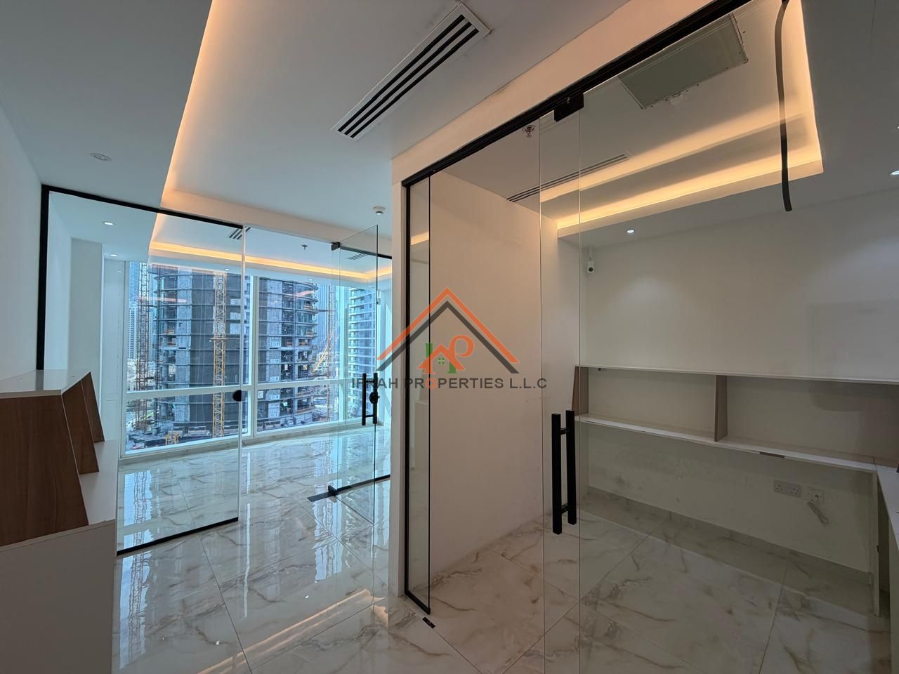 BURJ KHALIFA VIEW | BRIGHT OFFICE | VACANT