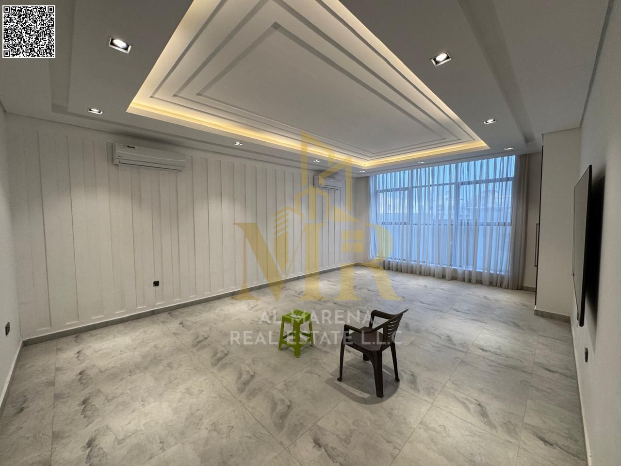 A villa with all electricity, water and air conditioning fees included, on the main street, ready to move in, in the most prestigious areas of Ajman.