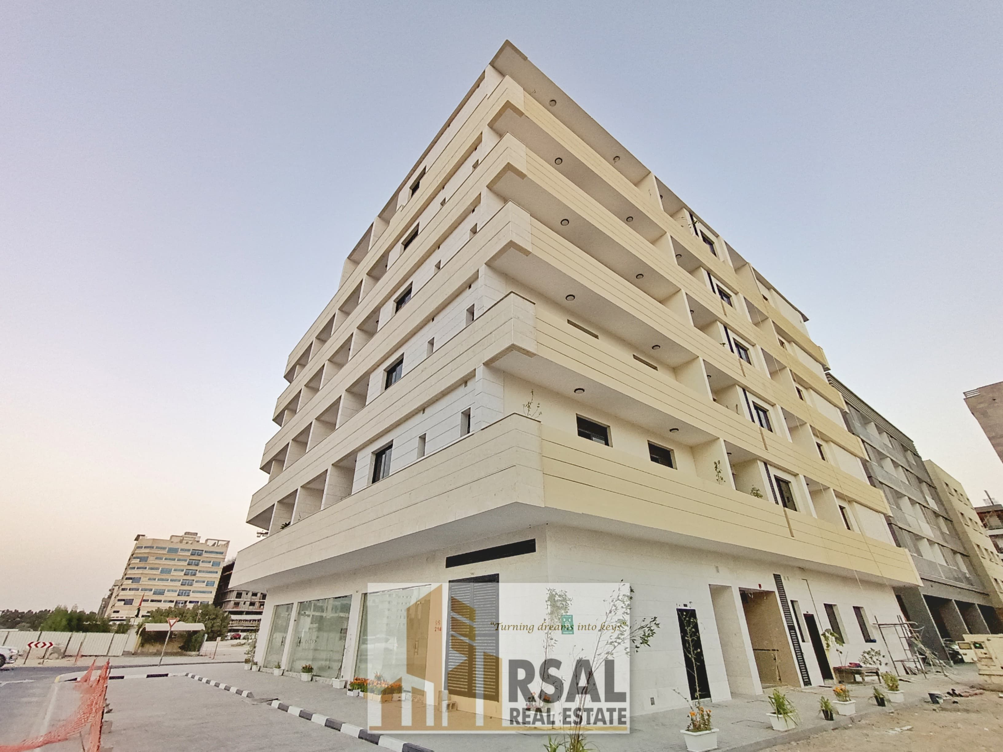 Brand New Luxury 2-BHK Apartment,Balcony,Open View,Ready To Move,3-Bathrooms,Near Airport Road,In AlFalah Area